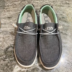 HeyDudes MENS size 9